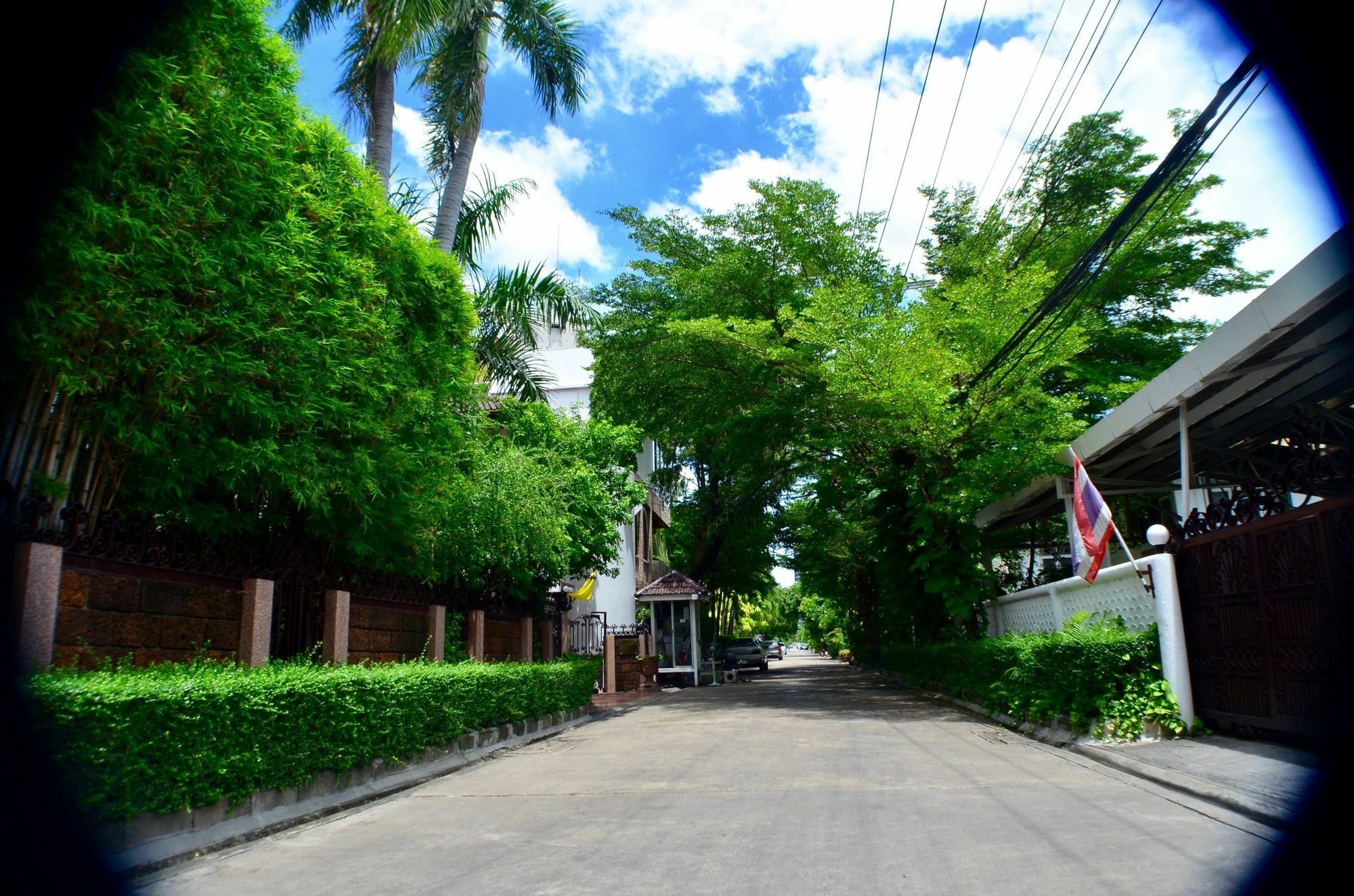 4 Bedroom House At Skytrain กรุงเทพมหานคร ภายนอก รูปภาพ