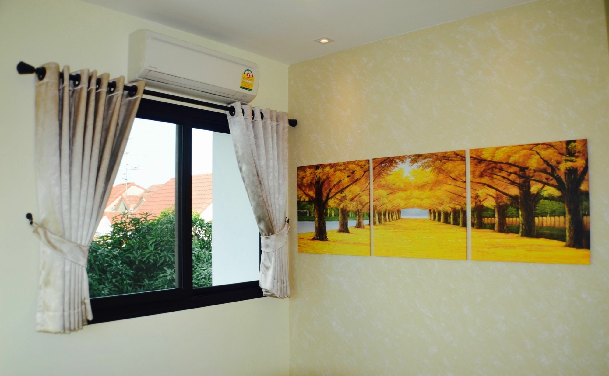 4 Bedroom House At Skytrain กรุงเทพมหานคร ภายนอก รูปภาพ